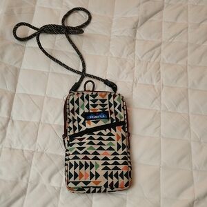 KAVU Essential Case Zip Crossbody Wallet With Detachable Rope Strap.